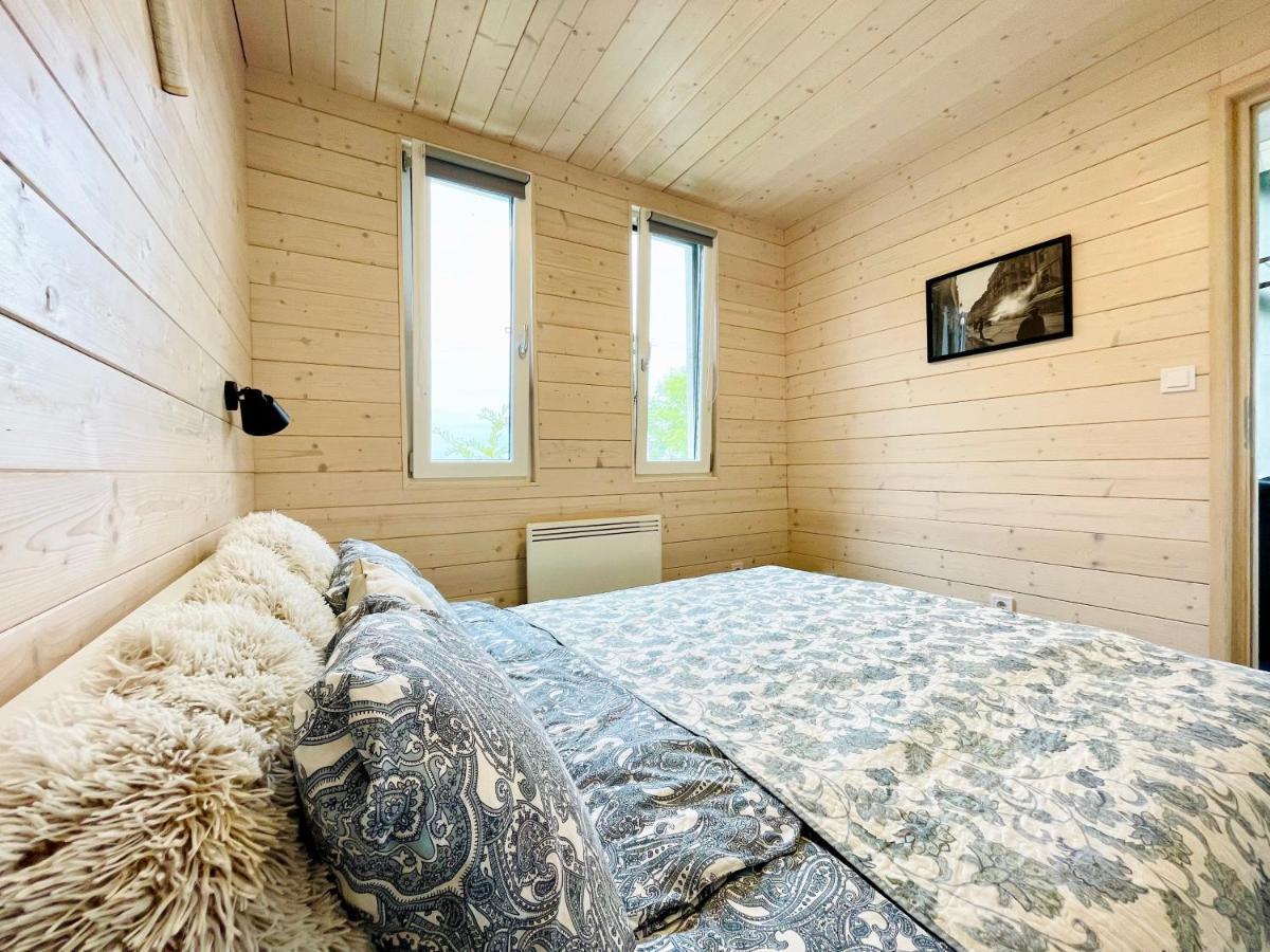 Wine & Space Lodge At Lake Balaton Balatonlelle Exterior photo